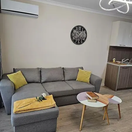 Serenity In The Heart Of With Free Parking Apartment *