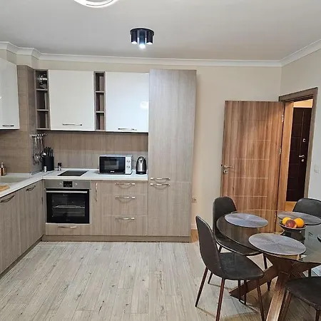 Serenity In The Heart Of With Free Parking *