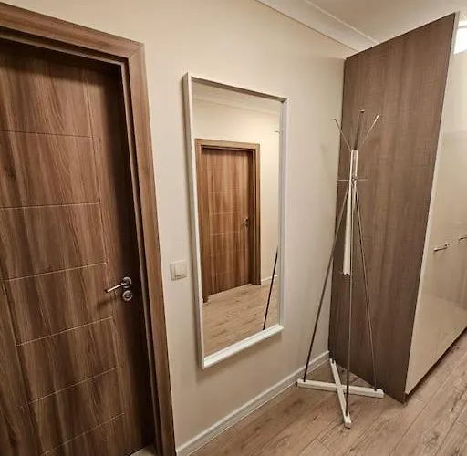 Serenity In The Heart Of With Free Parking וארנה