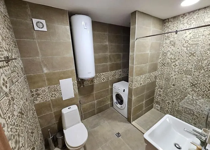 Serenity In The Heart Of With Free Parking דירה